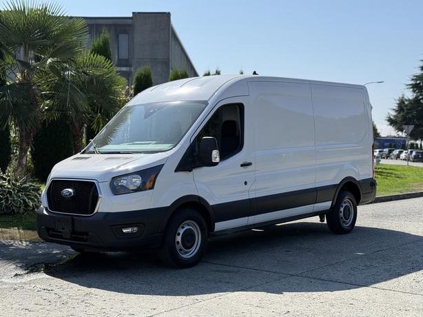 2022 Ford Transit 250 Cargo Van image 5