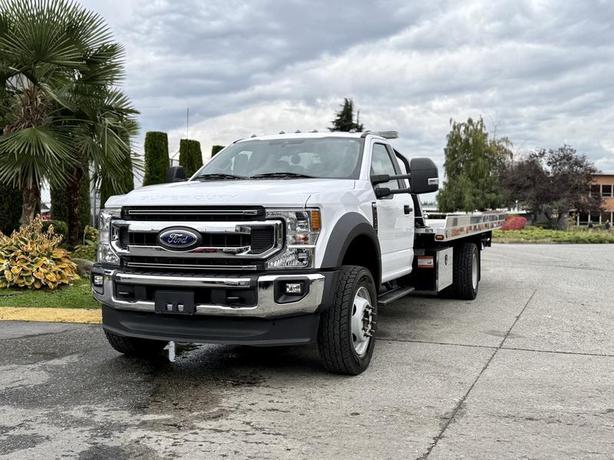 2022 Ford F600 XLT 4x4 Roll-Off Flat Deck Tow Truck image 4