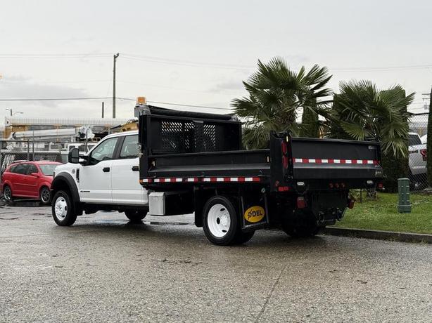 2022 Ford F-550 XLT 4X4 12-Foot Diesel Dump Truck image 7