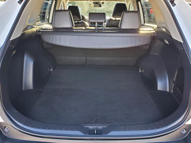 2019 Toyota RAV4 XLE AWD - One Owner, No Accidents image 8