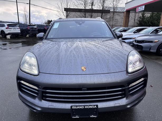 2020 Porsche Cayenne Base image 2