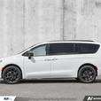 2026 Chrysler Pacifica Limited clearance thumbnail image 3