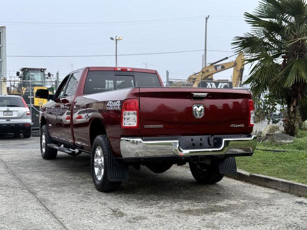 2019 RAM 3500 Big Horn 4x4 Cummins Diesel Crew Cab with 8-Foot Bed image 8