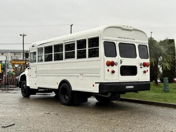 2018 Blue Bird School/Transit Bus 25-Passenger image 7