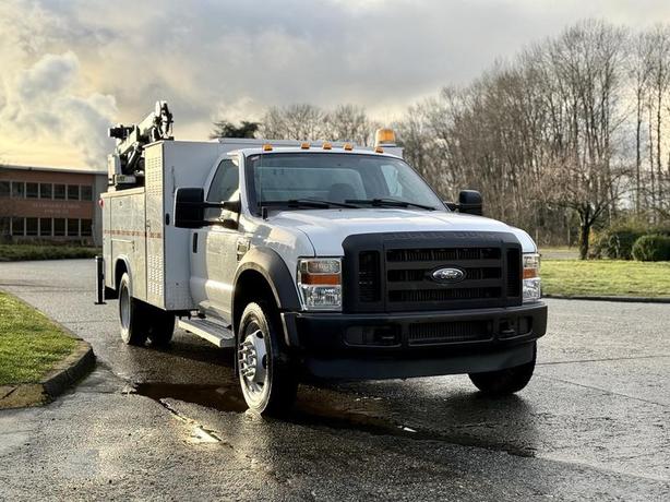 2010 Ford F-550 XL Super Duty Diesel Service Truck with IMT Crane image 2