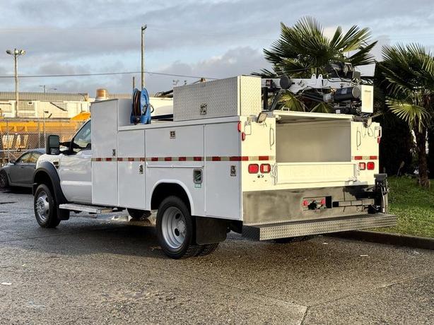 2010 Ford F-550 XL Super Duty Diesel Service Truck with IMT Crane image 7