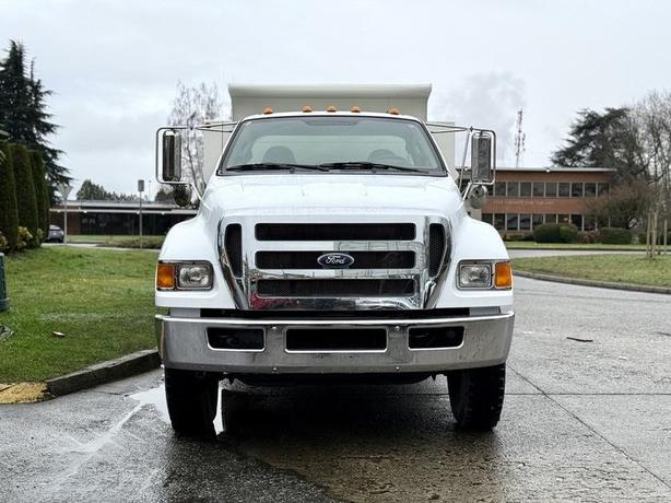 2011 Ford F-750 XL Super Duty Cummins 12-Foot Dump Truck with Air Brakes image 3