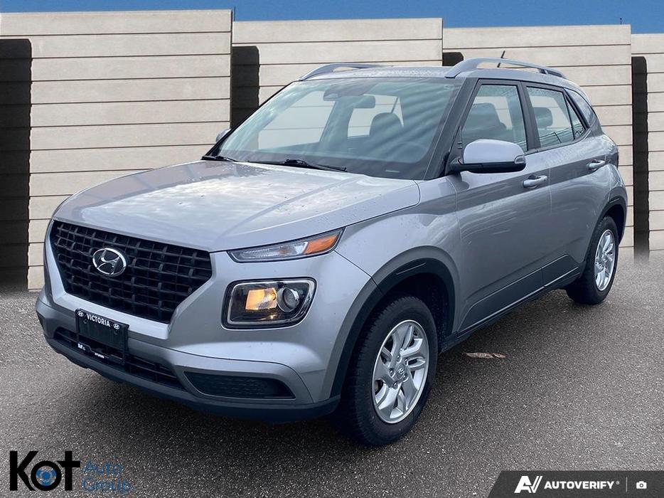 2023 Hyundai Venue Preferred BLUETOOTH APPLE CARPLAY! BACKUP CAMERA! display photo