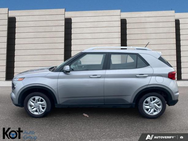 2023 Hyundai Venue Preferred BLUETOOTH APPLE CARPLAY! BACKUP CAMERA! image 3