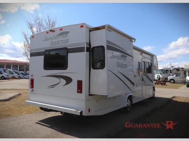 Used 2014 Fleetwood RV Jamboree Searcher 31M image 4