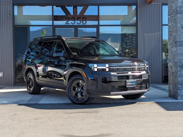 2024 Hyundai Santa Fe XRT - No Accidents, AWD, Sunroof, Heated Seats image 4