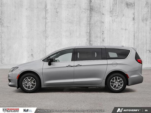 2026 Chrysler Grand Caravan SXT | LEATHER | DEMO CLEAROUT - FREE WINTER TIRES! d image 3