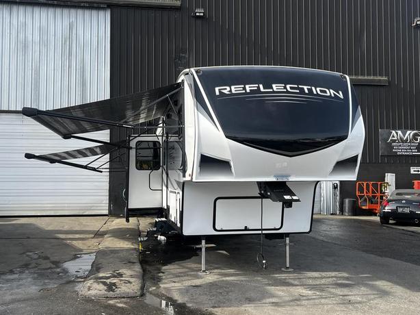 2021 Grand Design Reflection 311BHS 31 Foot Fifth Wheel Trailer with 4 Slides Ou image 2