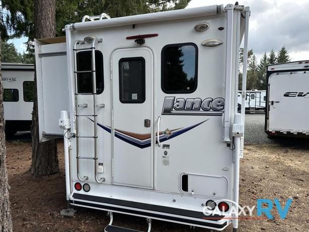 Used 2012 Lance 1181 image 5