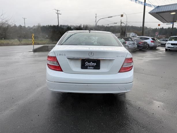 2010 Mercedes-Benz C-Class image 4