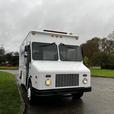 2005 Workhorse W-Series Service  Cargo Step Van With shelving thumbnail image 3