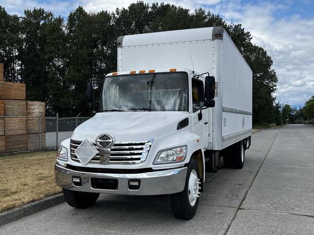 2006 Hino 268 24 Foot Cube Van Power Tailgate Hydraulic Brakes Diesel image 4