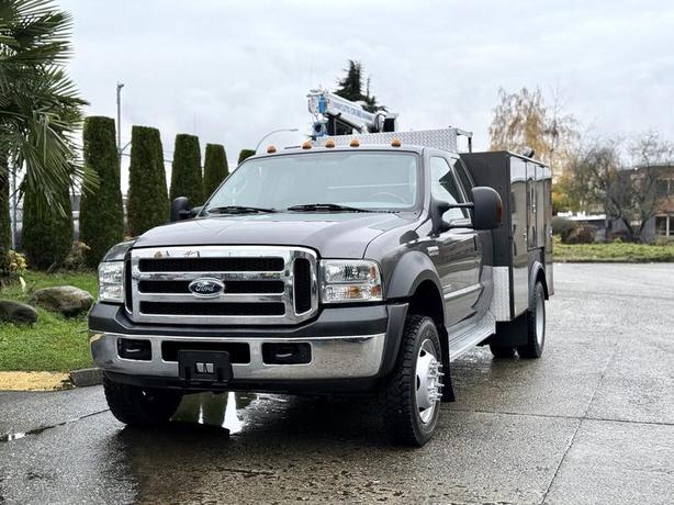 2006 Ford F-450 SD SuperCab 4x4 DRW XLT Service Truck with Auto Crane image 4