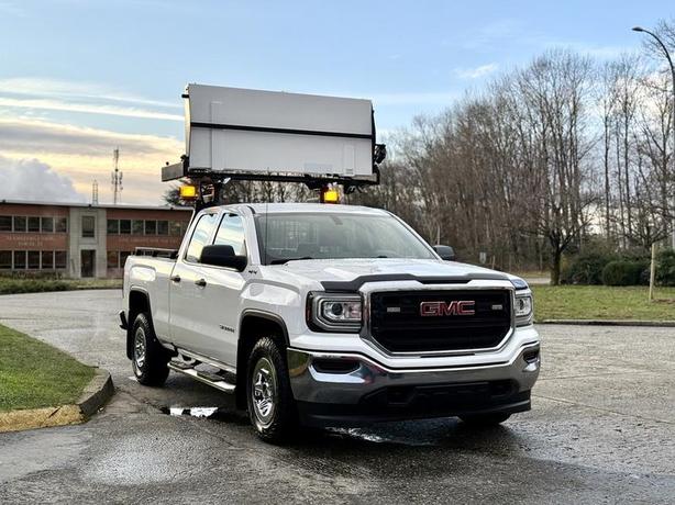 2018 GMC Sierra 1500 Double Cab 4WD Traffic Control Truck image 2