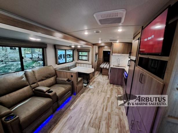 Used 2021 Grand Design Imagine 2600RB image 5