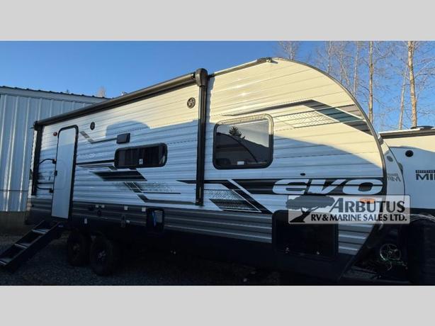 Used 2023 Forest River RV EVO T2230RB image 8