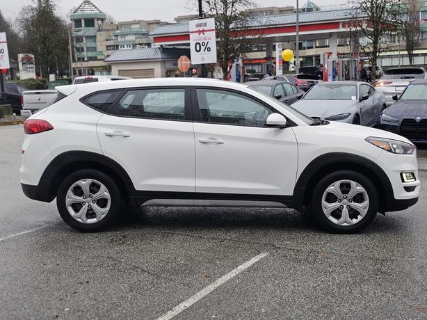 2019 Hyundai Tucson Essential - Safety Package, No Accidents image 4