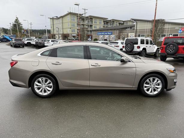 2022 Chevrolet Malibu LT image 6