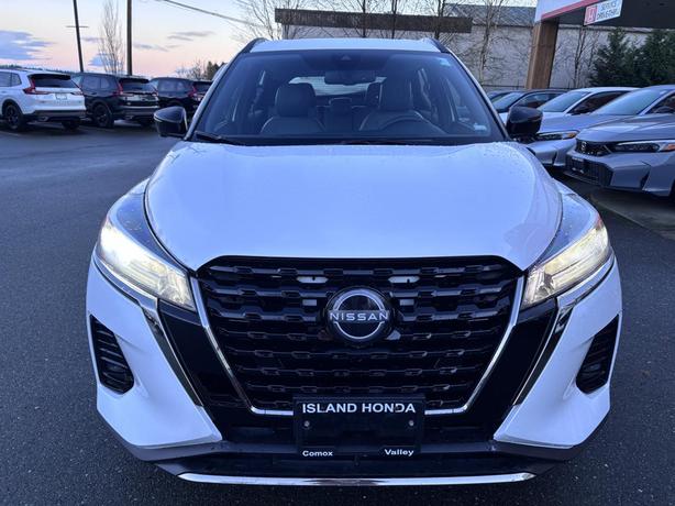 2024 Nissan Kicks SR image 2