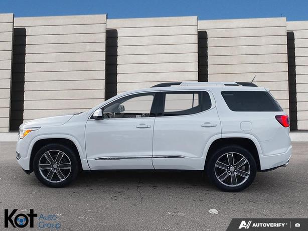 2017 GMC Acadia Denali 6 PASSENGER'S! SUNROOF! LEATHER SEATS! image 3