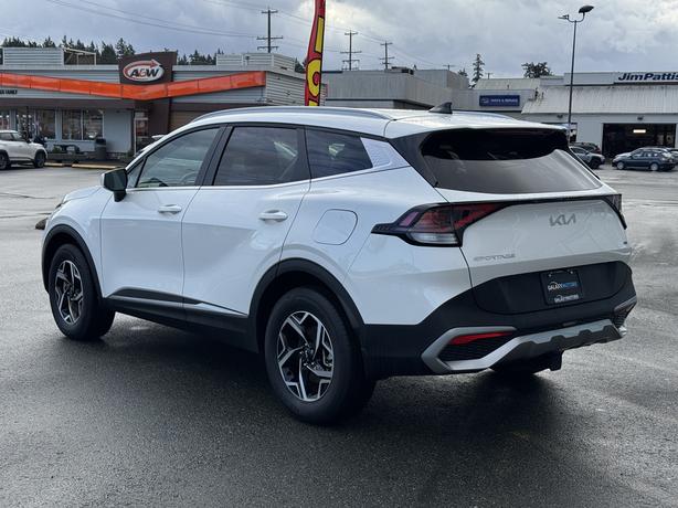 2024 Kia Sportage LX AWD- No Accidents, BC Local & Low Kilometers image 7