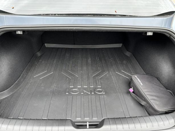 2023 Hyundai IONIQ 6 Preferred image 8