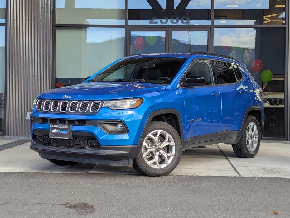 2025 Jeep Compass North - 4x4, Heated Seats, Phone Projection display photo