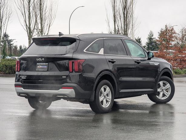 2024 Kia Sorento LX - AWD, Heated Seats, Phone Projection image 6