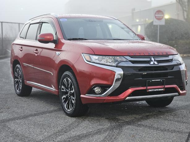 2018 Mitsubishi Outlander PHEV image 3