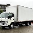 2019 Hino 195 18-Foot Cube Van with Power Lift Gate thumbnail image 5