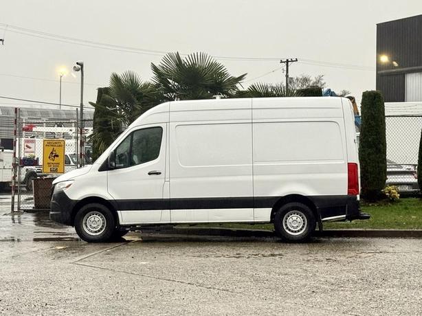 2019 Mercedes-Benz Sprinter 2500 High Roof Cargo Van with Rear Shelving image 6