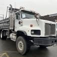 2003 International 5600i 6x4 Dump Truck with Air Brakes thumbnail image 7