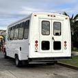 2002 Ford Econoline E-450 Super Duty 5-Passenger Bus with Wheelchair Lift thumbnail image 8