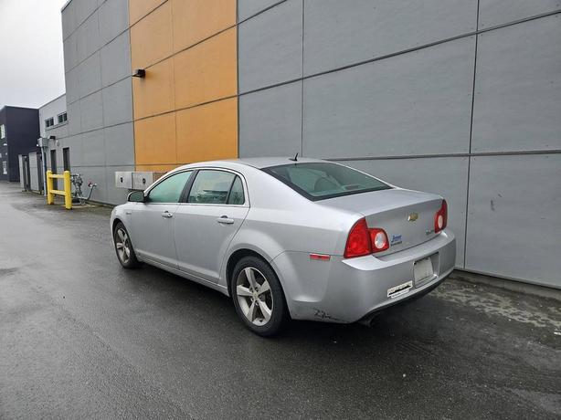 2009 Chevrolet Malibu Hybrid | Cruise Control! image 4
