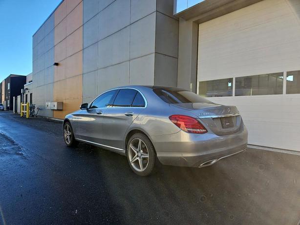 2015 Mercedes-Benz C-Class C 300 | Heated Seats! image 4