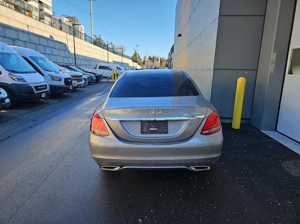 2015 Mercedes-Benz C-Class C 300 | Heated Seats! image 5