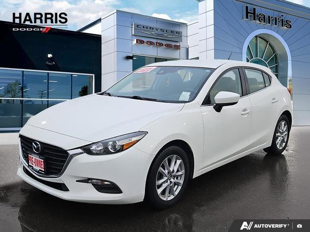 2017 Mazda3 GS | Backup Camera | Heated Seats! image 1