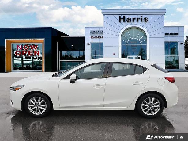 2017 Mazda3 GS | Backup Camera | Heated Seats! image 3