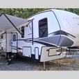 Used 2022 Dutchmen RV Astoria 3603LFP thumbnail image