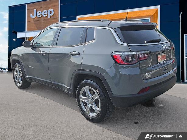 2024 Jeep Compass North 4x4 Sport Utility | Remote Start | One Owner! image 4