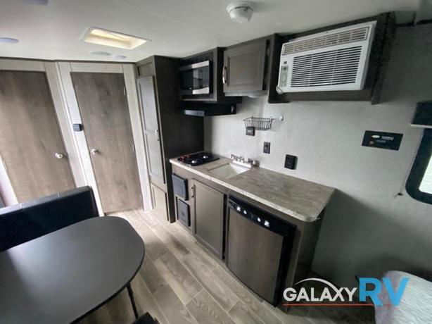 Used 2021 Jayco Baja 195RB image 7