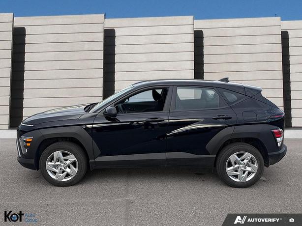 2024 Hyundai Kona Essential ! APPLE CARPLAY! ANDROID AUTO! BACKUP CAMERA! image 3