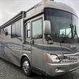 Used 2005 Winnebago Vectra 40 KD thumbnail image 1