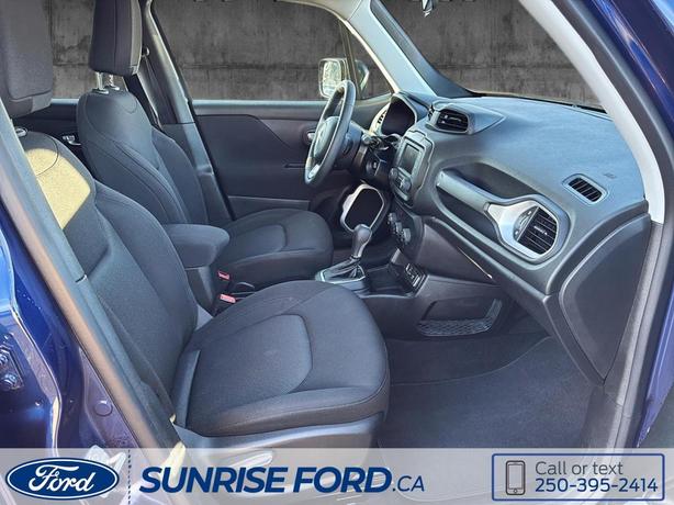 2018 Jeep Renegade Sport - RESPONSIVE HANDLING, ELEVATED DRIVING POSITION, AND J image 8