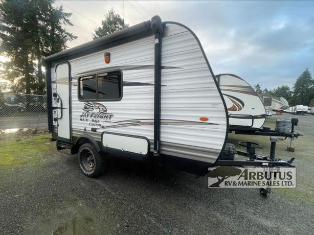 Used 2017 Jayco Jay Flight 145 RB image 3